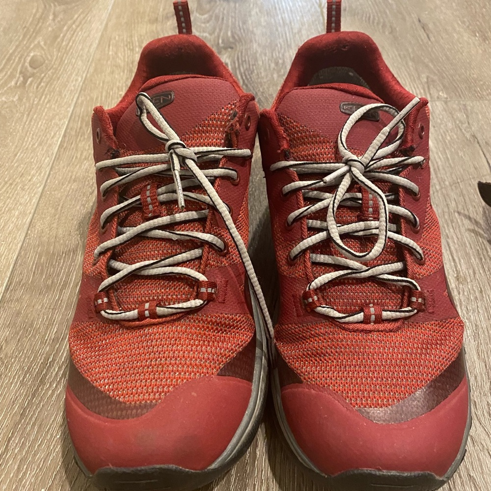 Keen waterproof hiking trail walking shoe sz 7.5 dry